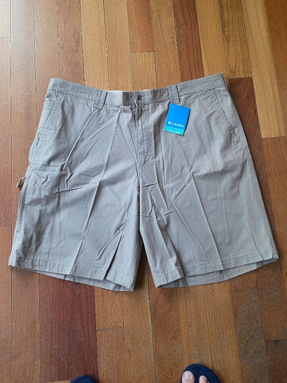 NWT Columbia Flat Front Chino Shorts Size 44